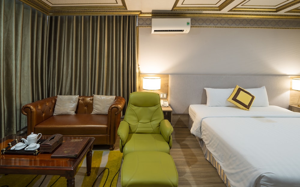 EXECUTIVE, SUITE, CITY VIEW