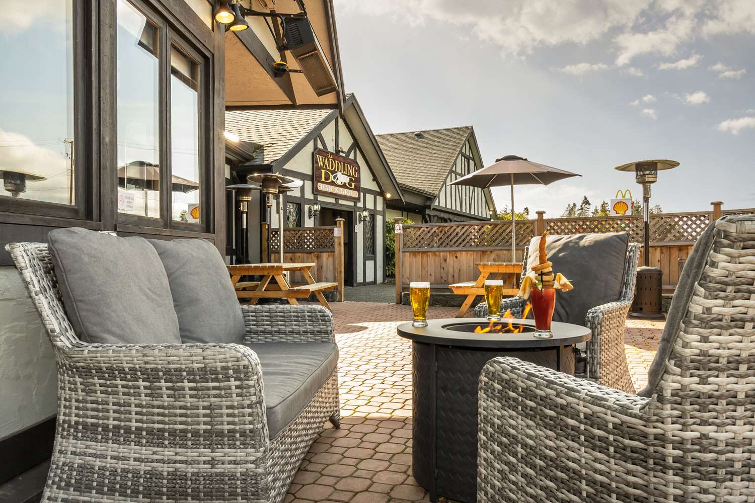 Quality Inn Waddling Dog Saanichton 21/37