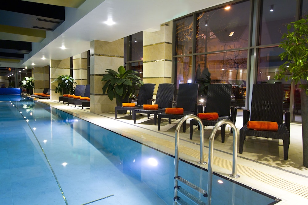 Divinus Hotel 38/71