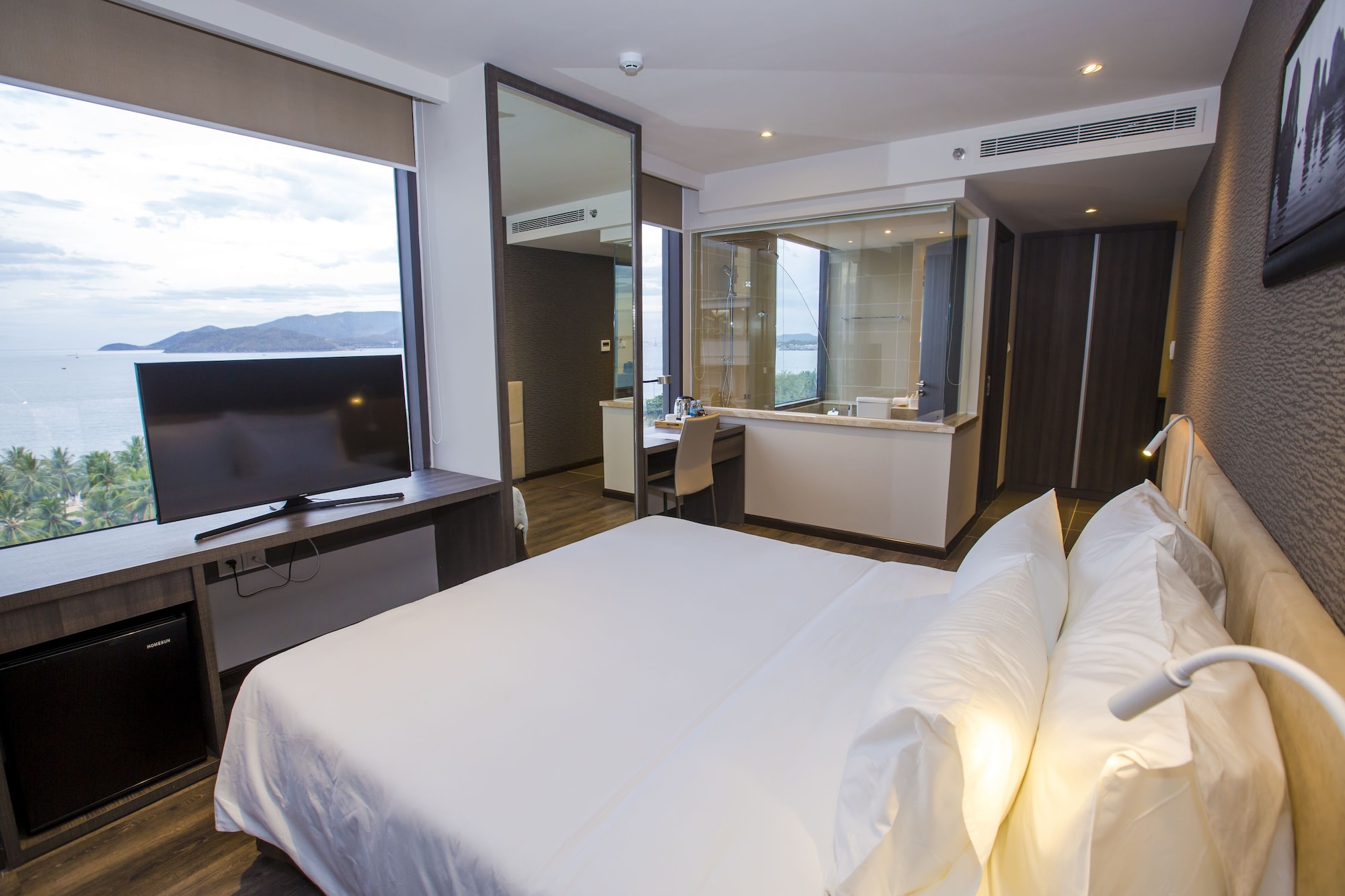 Ocean, Deluxe, Queen Bed