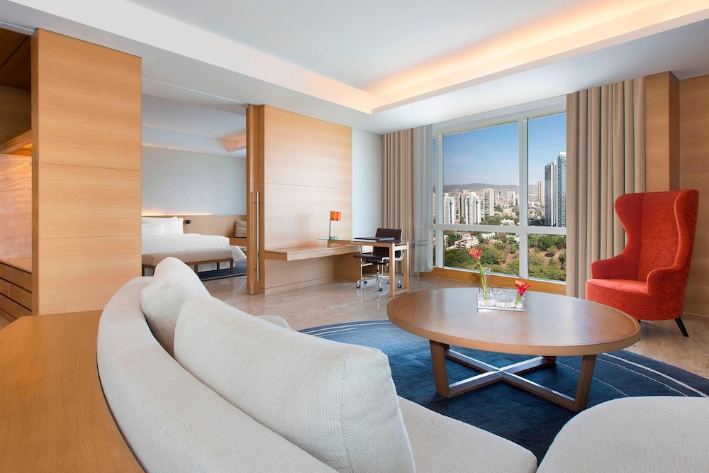 The Westin Mumbai Garden City 18/44