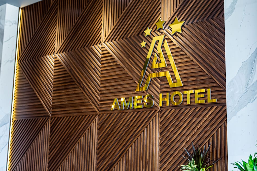 Ames Hotel & Spa in VLORE