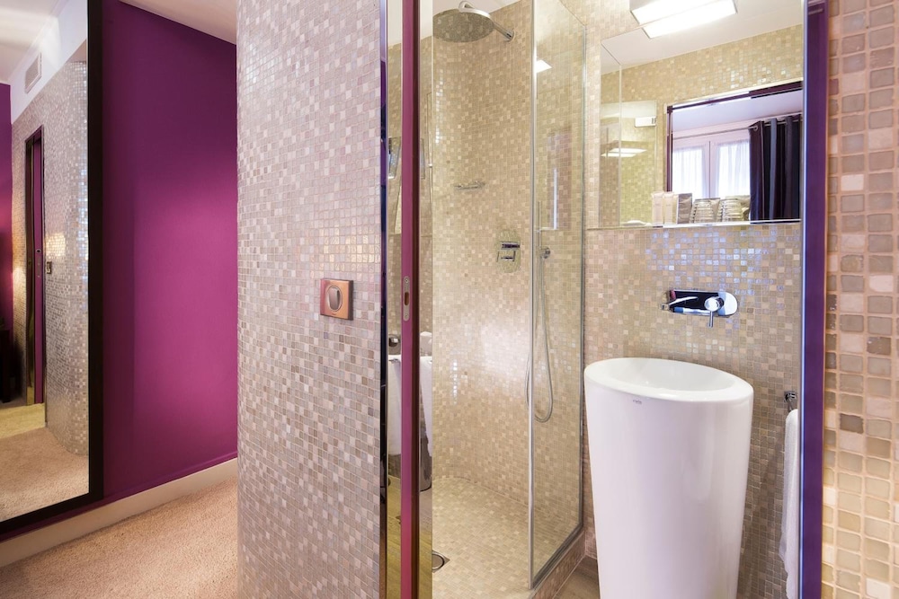 HOTEL SOPHIE GERMAIN 49/50
