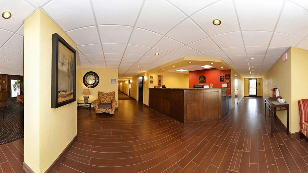 Best Western Plus Parkway Hotel 6/26