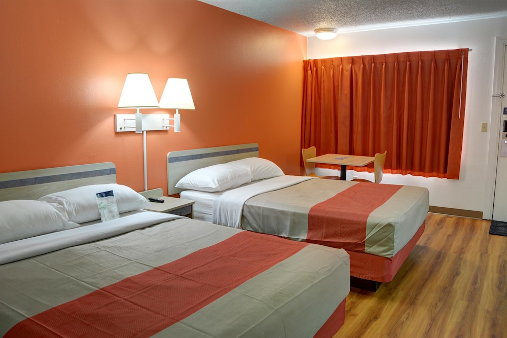 Motel6 Bend, OR 35/58