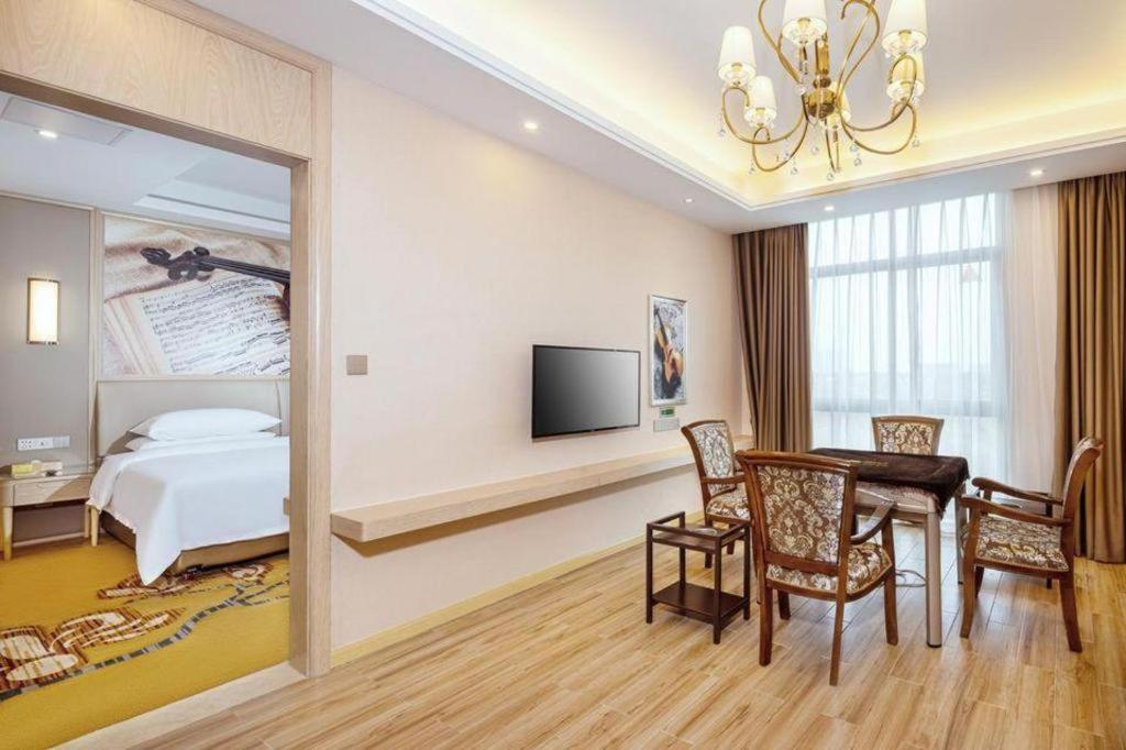 Vienna Hotel (Chongqing Jiangjin Shuangfu store) 48/64
