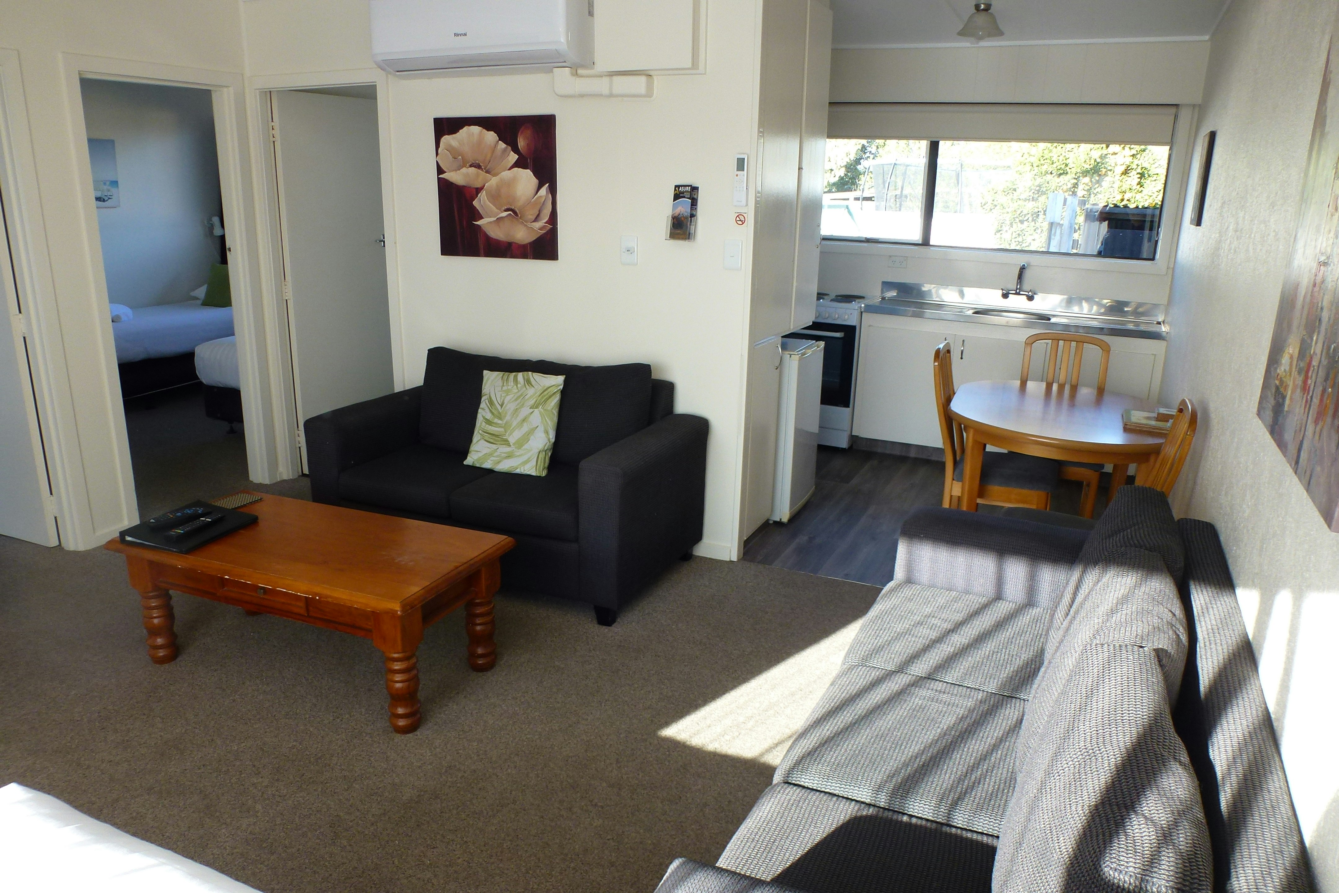 Asure Adcroft Motel 47/61