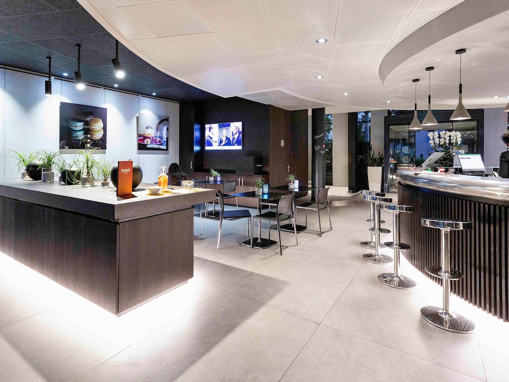 Novotel Suites Geneve Aeroport 66/74