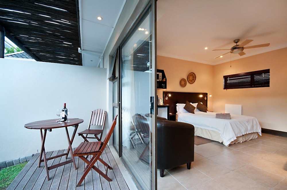 Africa Beach B&B 12/31