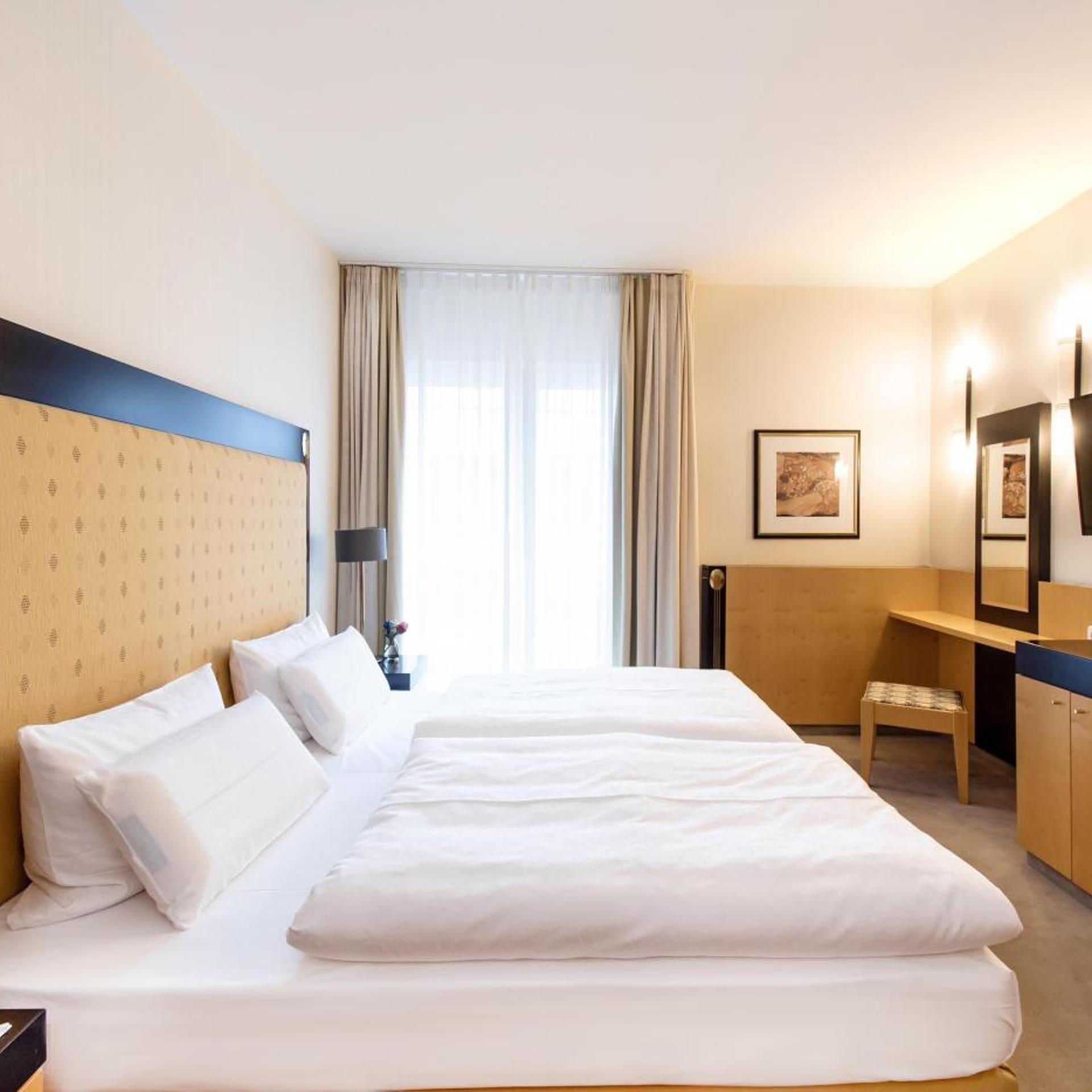 Deluxe, Suite, Single Bed