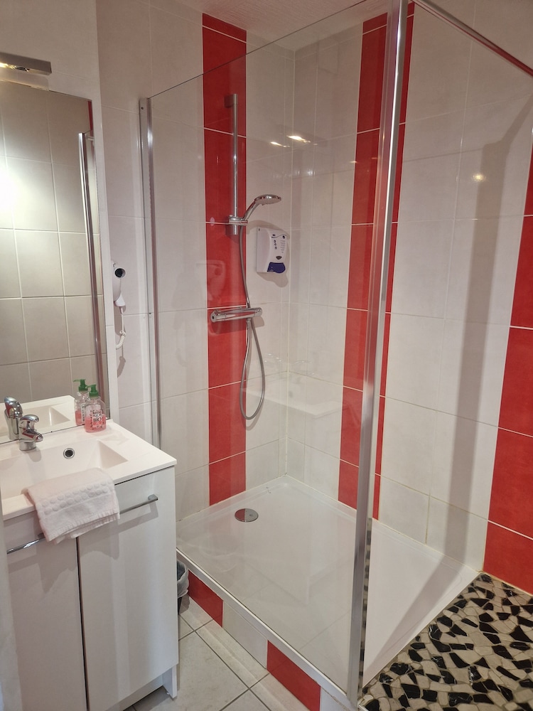 Agape Hotel Niort- Bessines 49/50