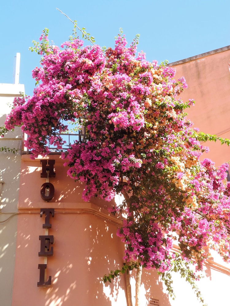 Albergo Italia 32/42
