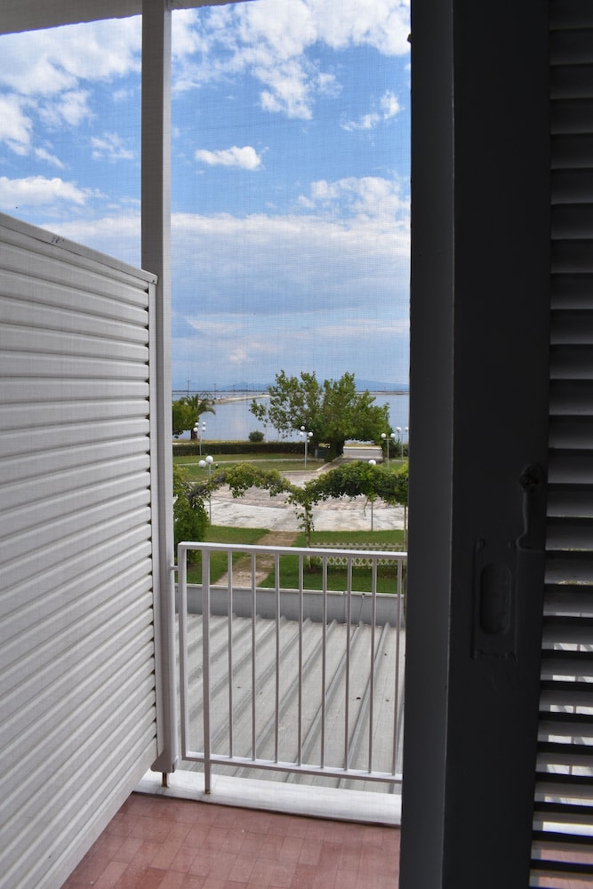 Theoxenia Hotel 62/91