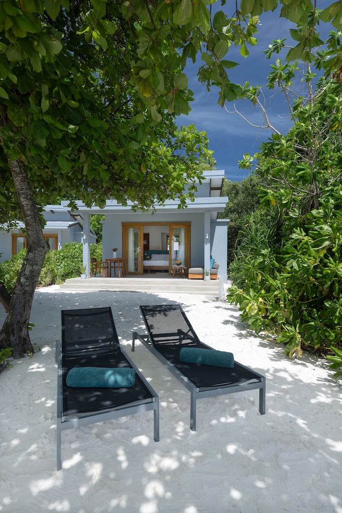 Ifuru Island Maldives 68/70