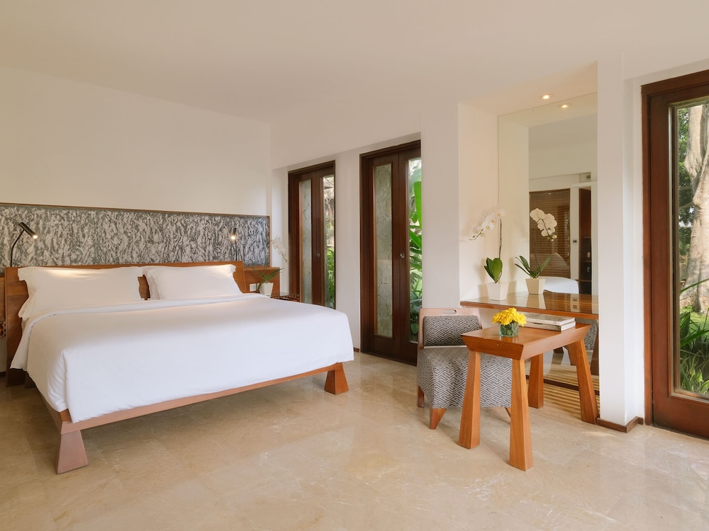 Maya Ubud Resort & Spa photo4