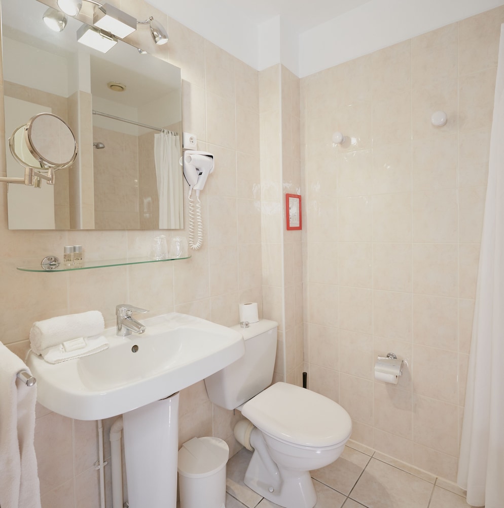 Du Theatre Hotel 29/40
