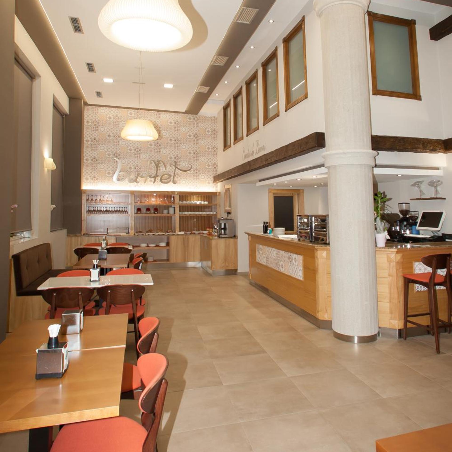 Hotel Condes de Lemos 50/55