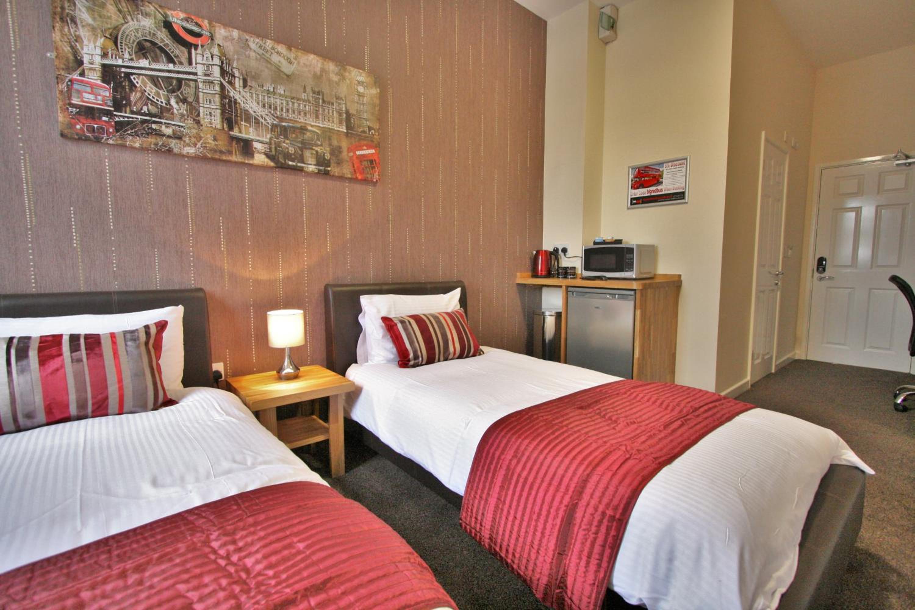 Central Hotel Gloucester by Roomsbooked 7/14