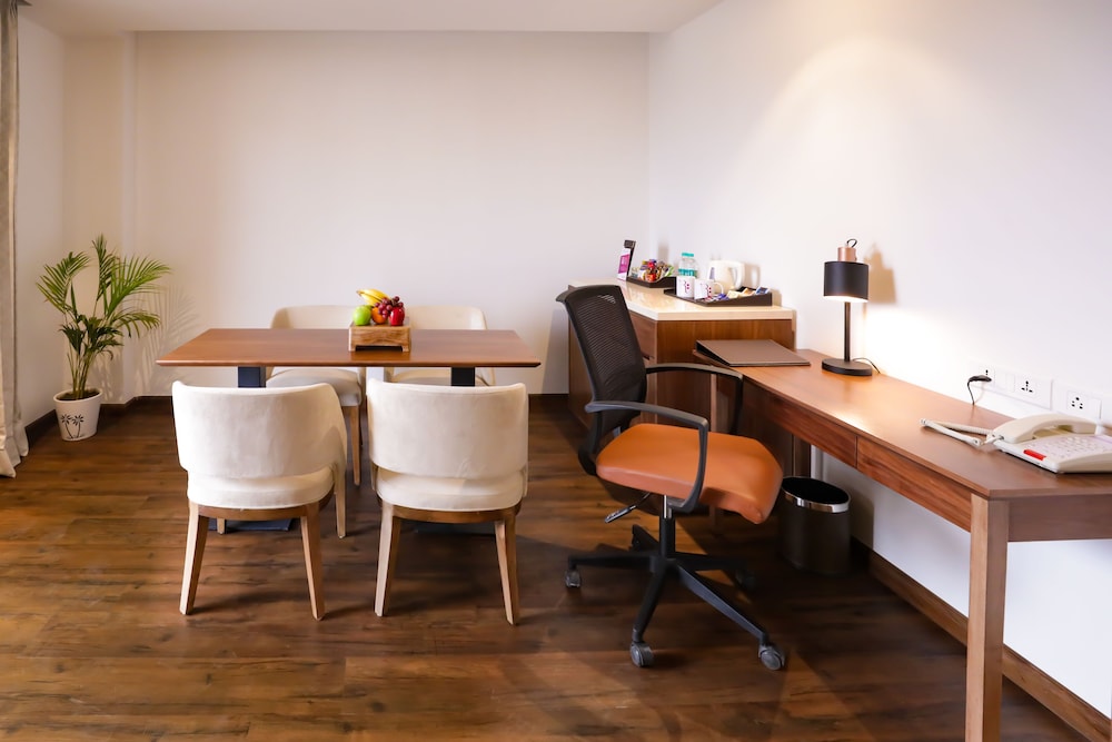 Regenta Suites Element One 34/50