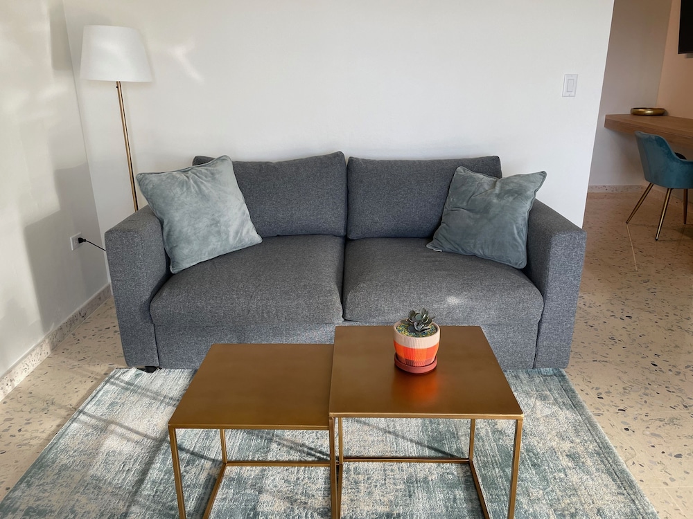 The Vistalmar Ocean View Apartments 22/50