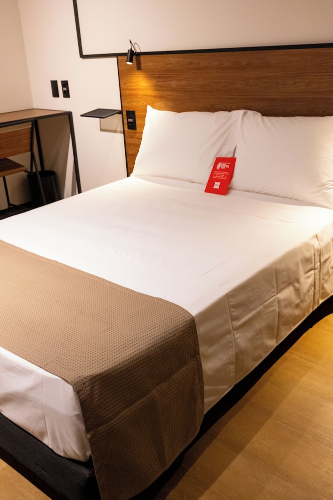 غرفة قياسية بسرير مزدوج لذوي الإعاقة، Ibis Votuporanga 3/6