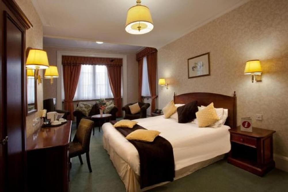 North Stafford Hotel 14/47