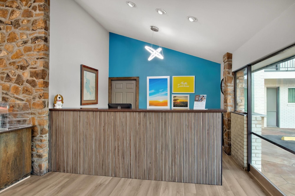 Days Inn By Wyndham Gatesville 8/41