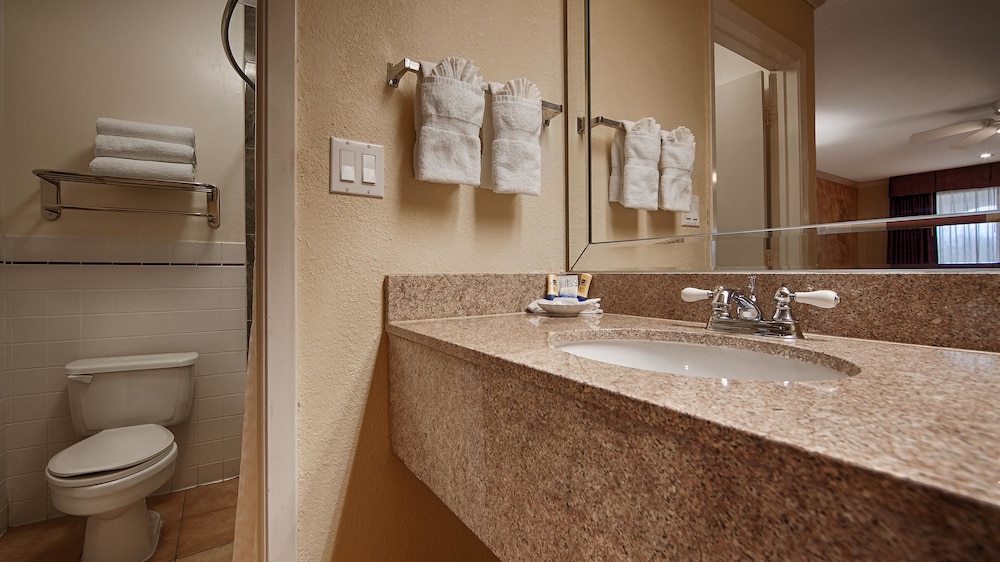 Best Western Pearland Inn 15/31