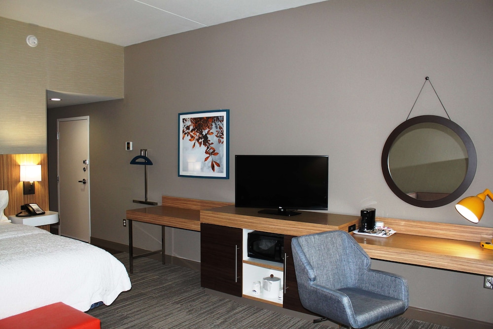Hampton Inn Forsyth Ga 20/46