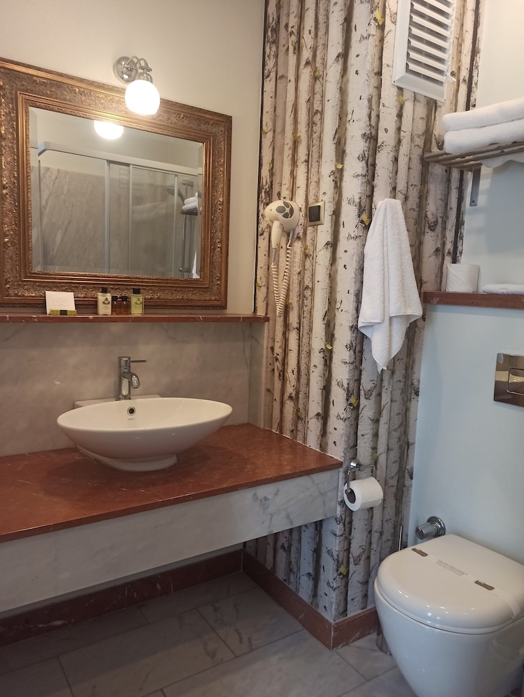 Cunda Labris Hotel 49/50