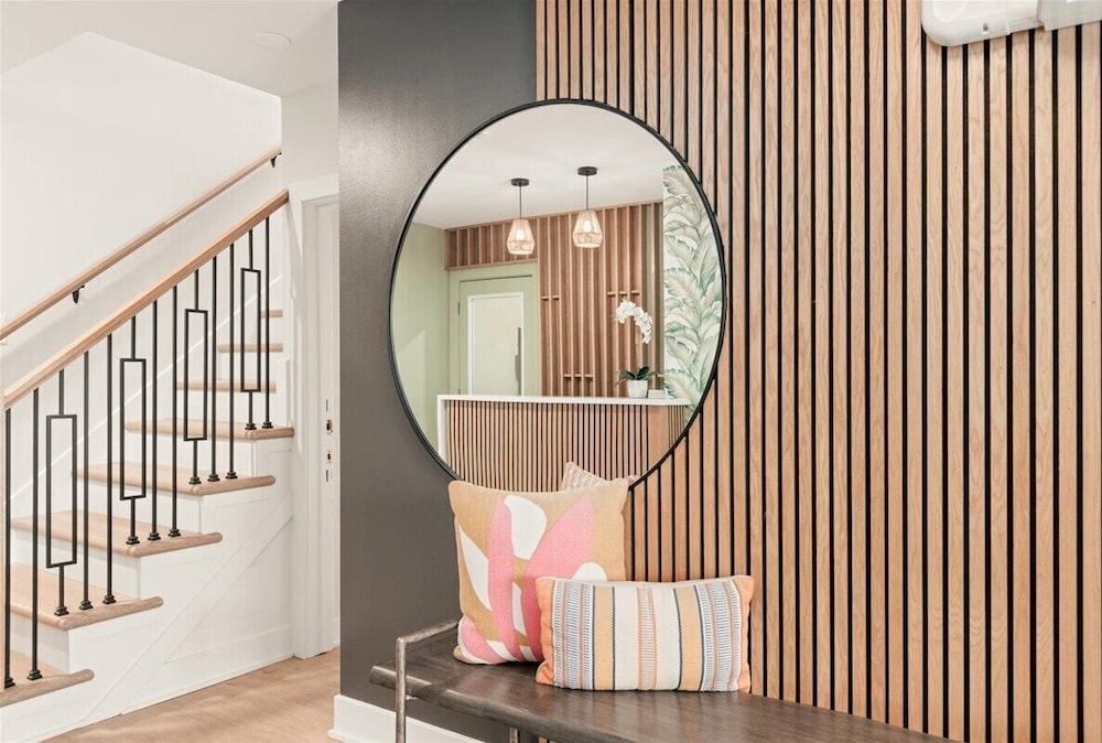 Surrey Beach House 50/50