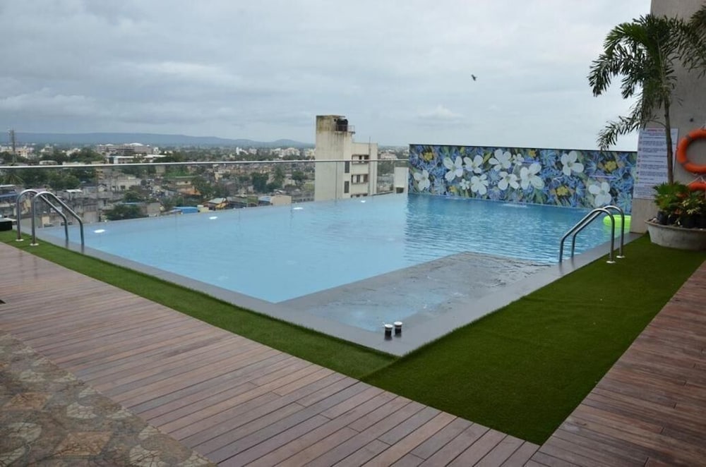 Hotel Vrishali Executive 42/61