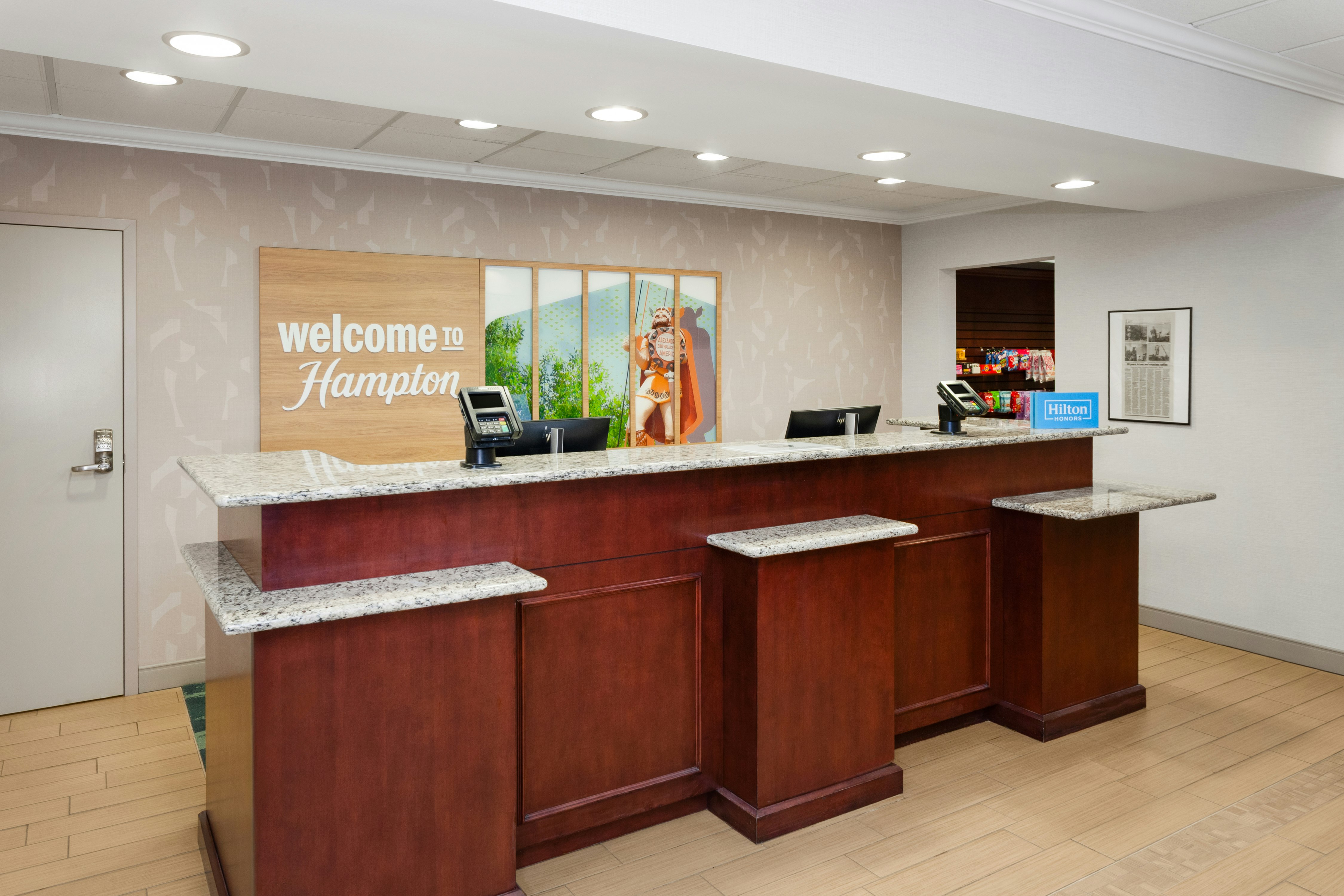 Hampton Inn & Suites Alexandria MN 7/50