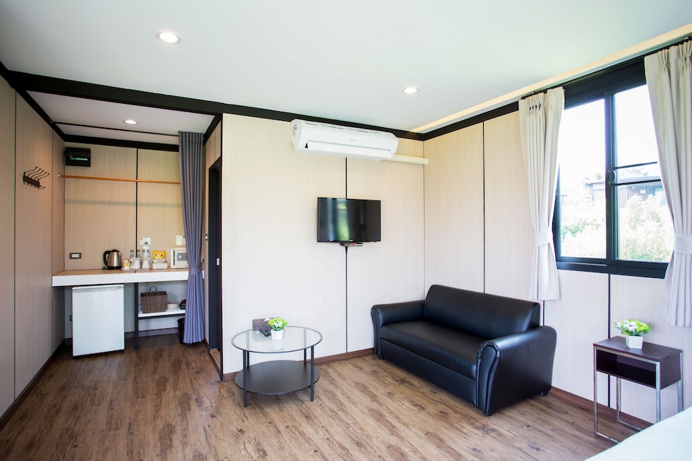 Limon Villa Khao Yai by SLH 26/50