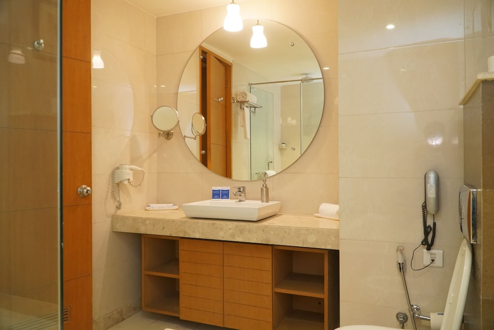 AMBROSIA SAROVAR PORTICO 47/50