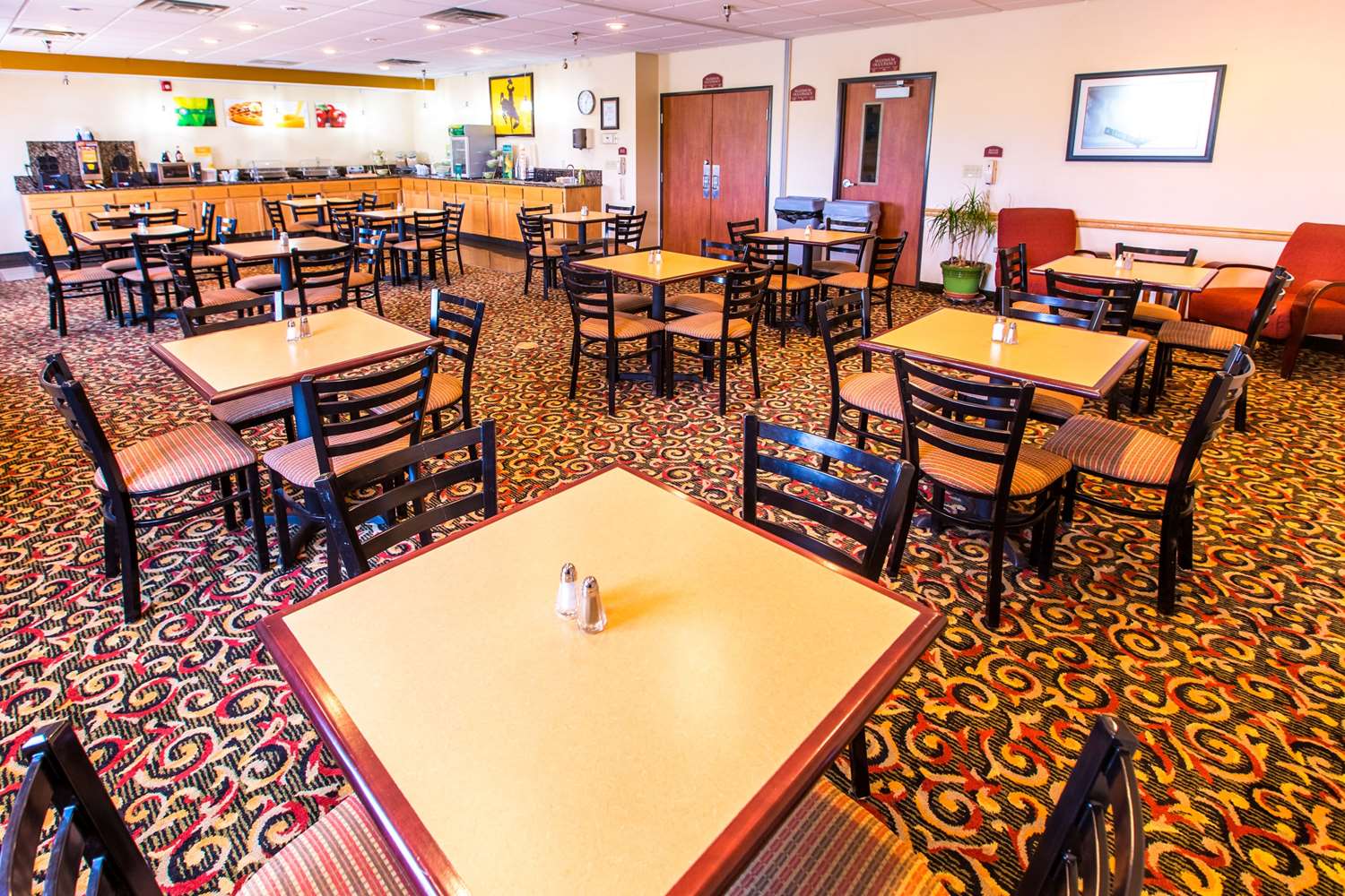 restaurant cafeteria