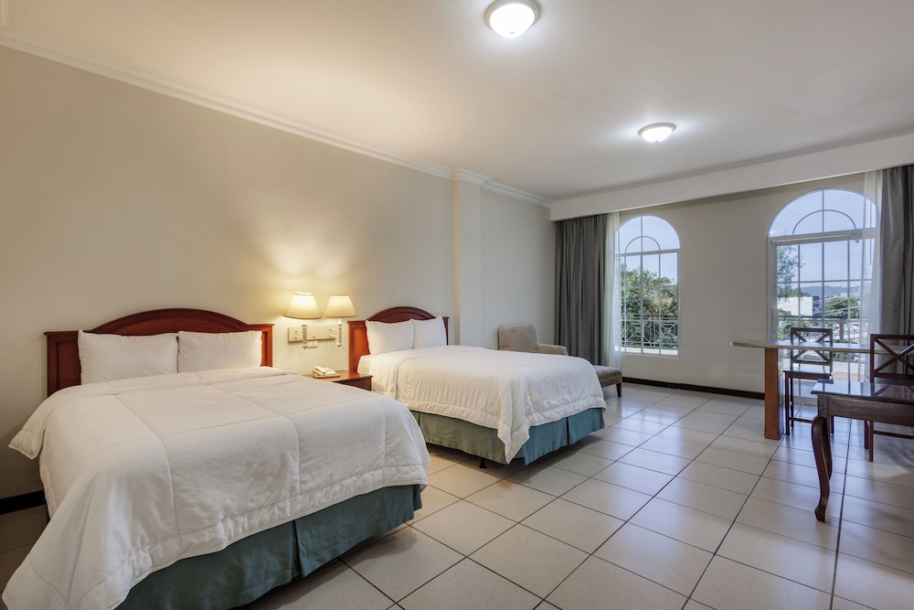 جناح جونيور بسريرين مزدوجين بمطبخ صغير، Hotel Mirador Plaza 3/10