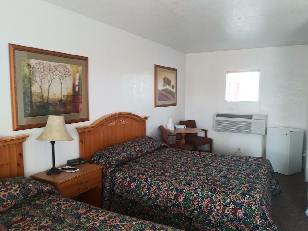 Circle S Lodge 22/41