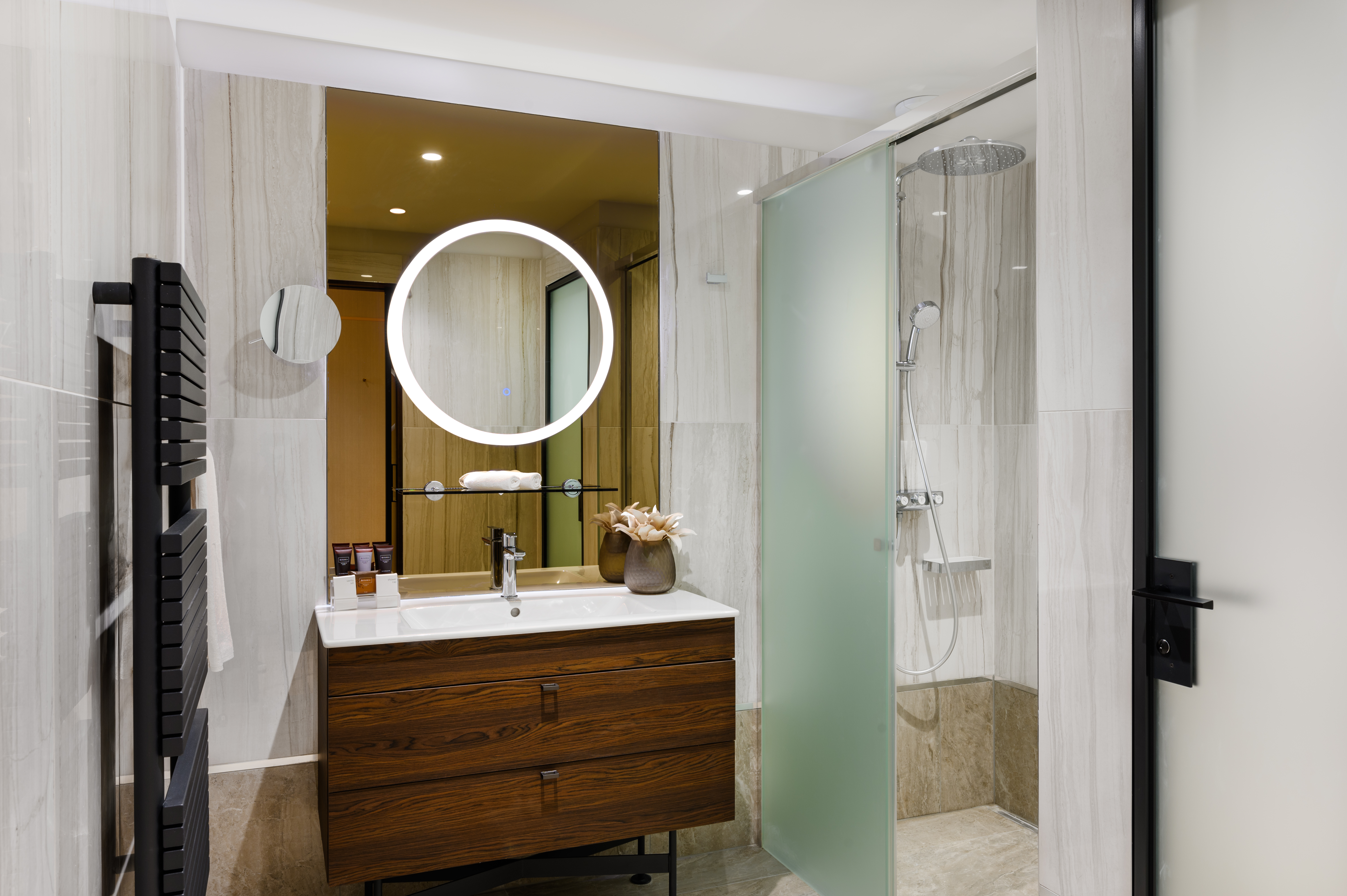 Emerald Suite
