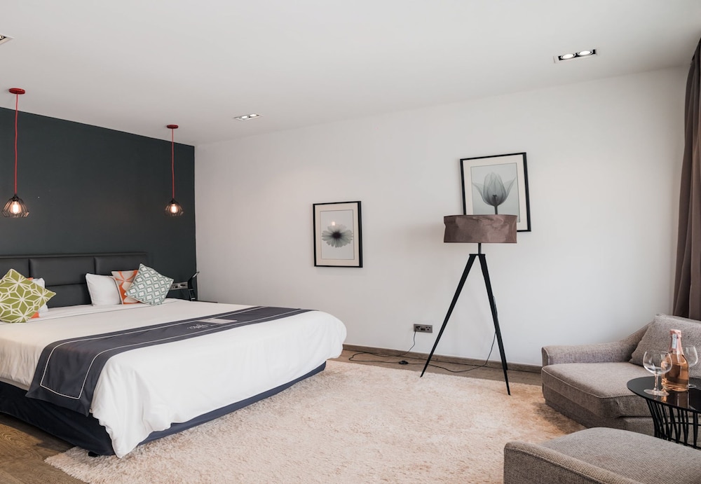 White Boutique Hotel and Residences 15/72