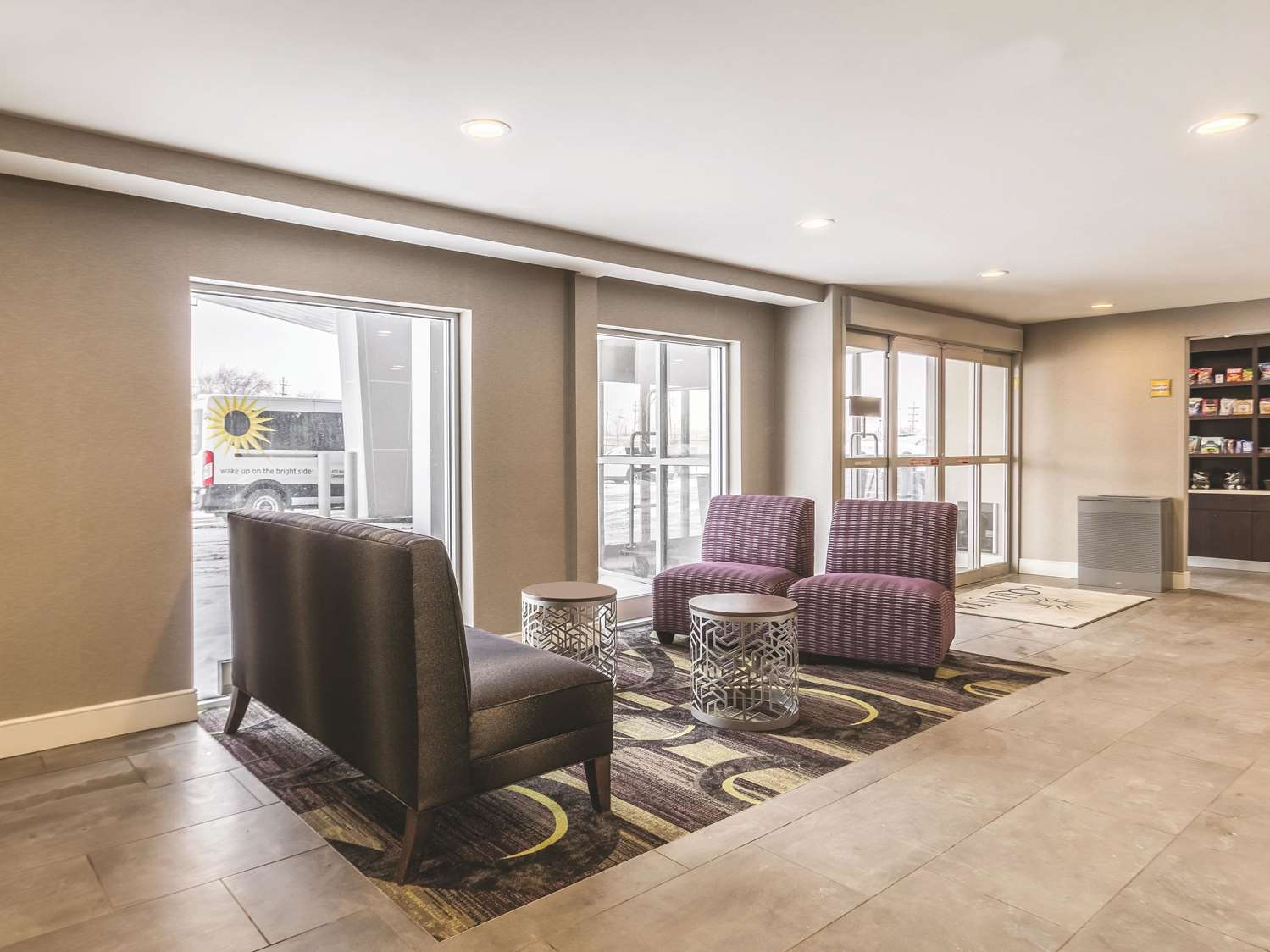 La Quinta Inn & Suites by Wyndham Cleveland - Airport North 29/44