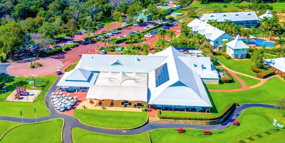 Mercure Bunbury Sanctuary Golf Resort 63/72