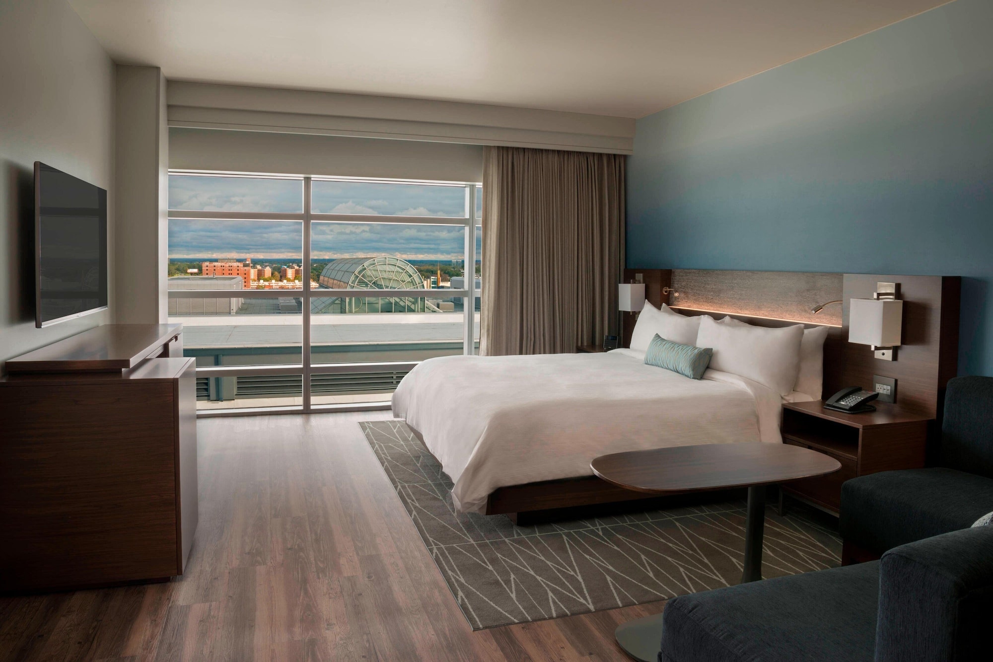 Room at Buffalo Marriott at LECOM HARBORCENTER, BUFFALO - NY