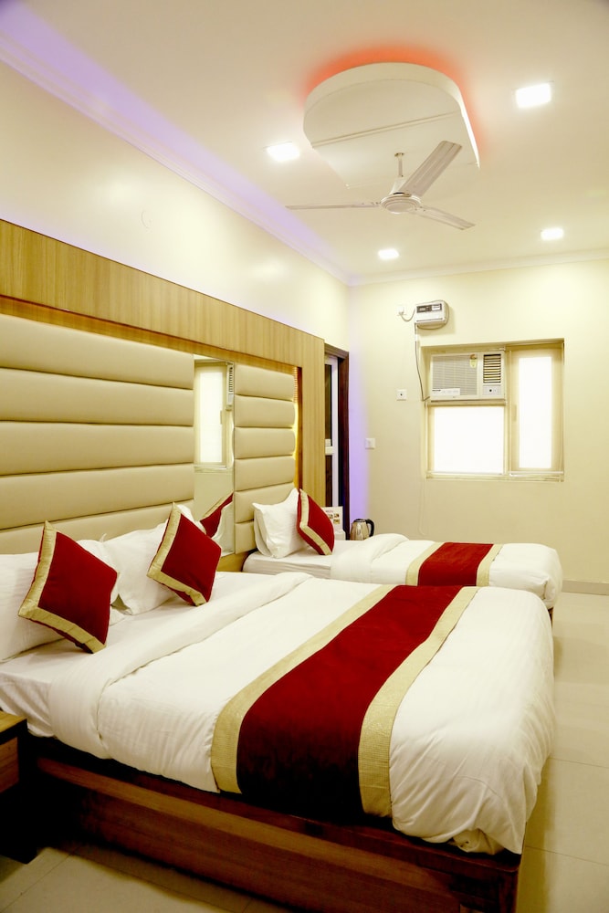Hotel Pink City 16/43