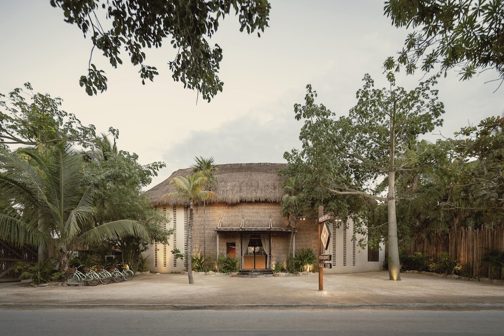Hotel Ma'xanab 4/50