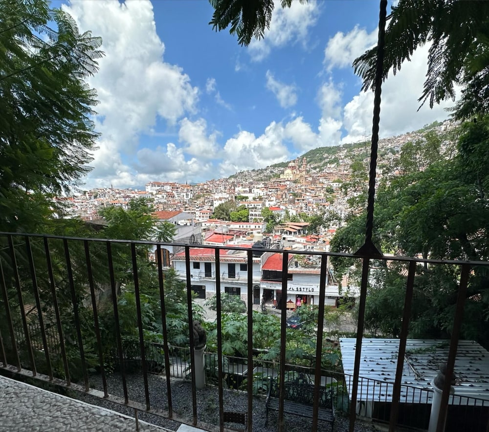 Posada de La Mision Taxco 63/68