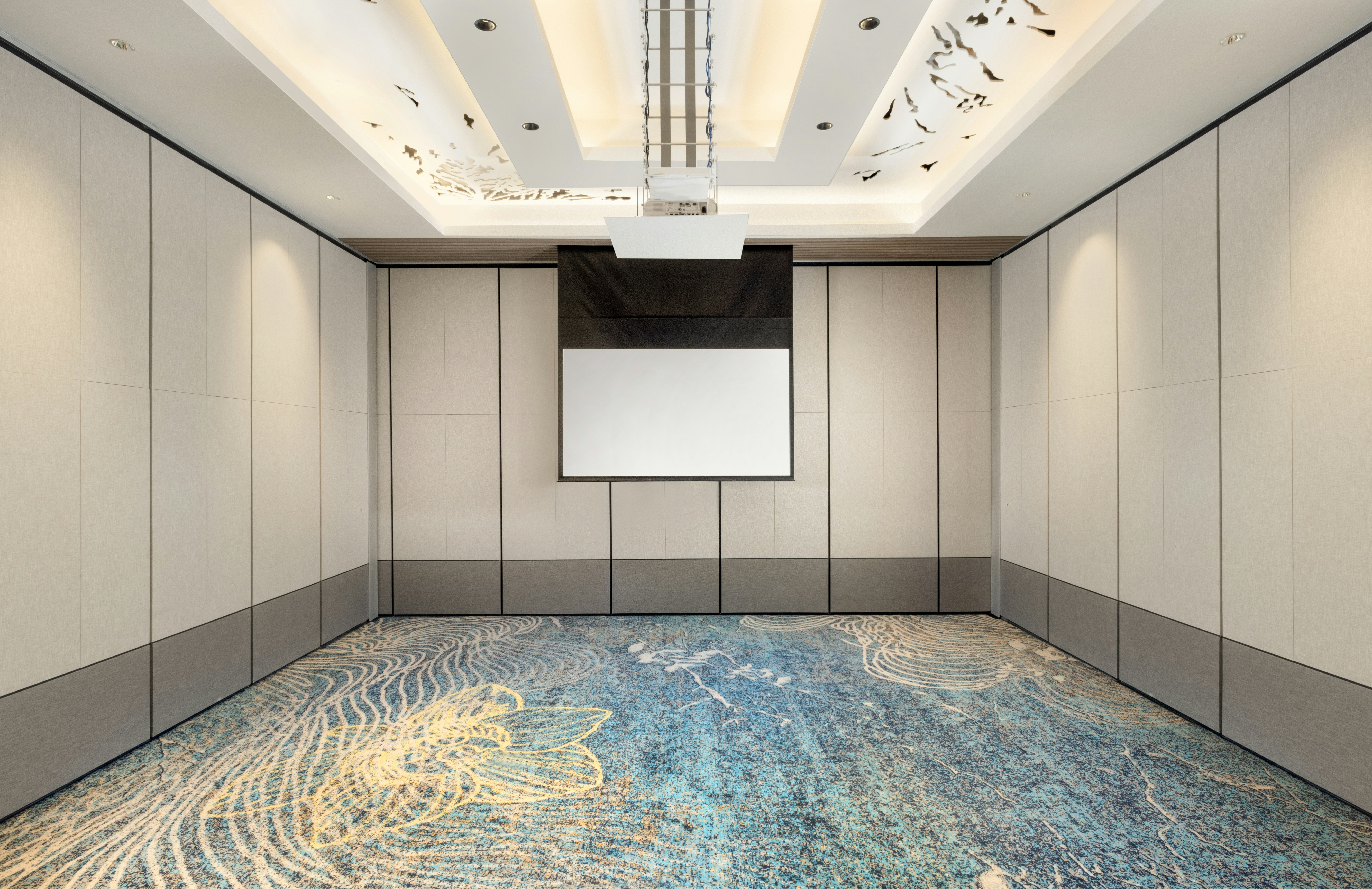 DoubleTree by Hilton Jakarta Bintaro Jaya 43/47