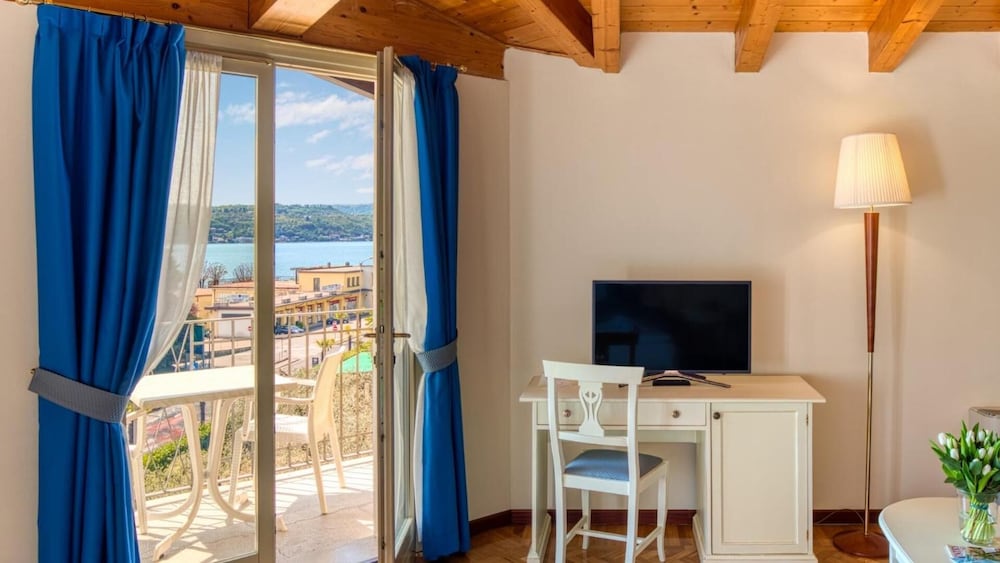 Hotel Villa Galeazzi 66/75