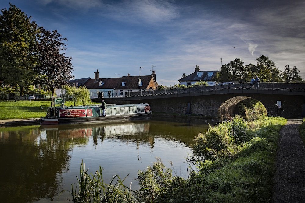 Three Swans Hotel 44/49