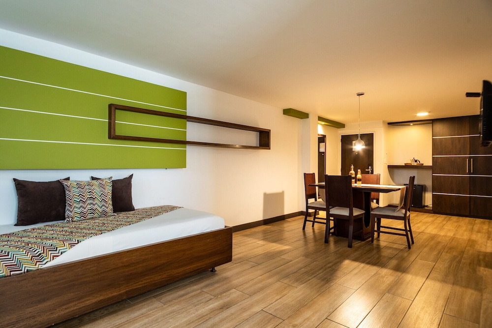 Hotel Carretero 19/66